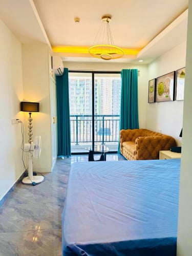 Studio Room Pinnacle 5មុឺន ចរចារ