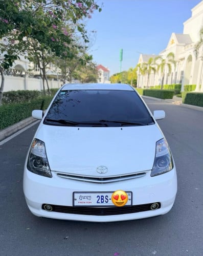 Toyota 2008 half full