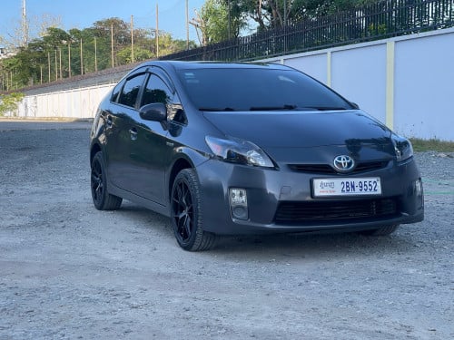 Toyota Prius 201 Option 4 អាគុយ021 ឃ្ម៉ំហ្ស៊ីន