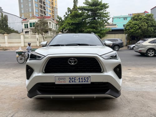 Toyota Yaris cross 2025 ម្ចាស់ដើមផ្ទាល់ទី១ទិញខ្លាញ់គោក្រុមហ៊ុន ប្រើទើប១ម៉ឺនគីឡូជាង
