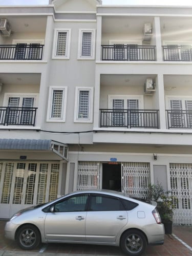 ផ្ទះលក់បន្ទាន់ខ្លាំង