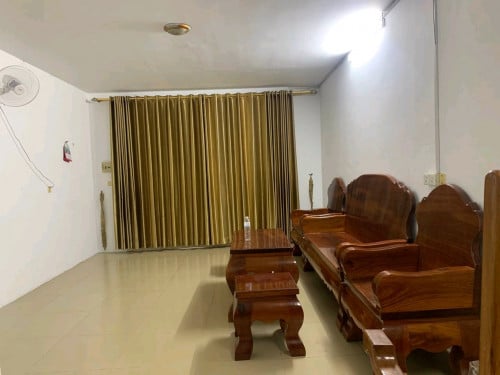 ផ្ទះជួលជាប់ផ្សារបុរីរុងរឿង ជ្រោយចង្វារ