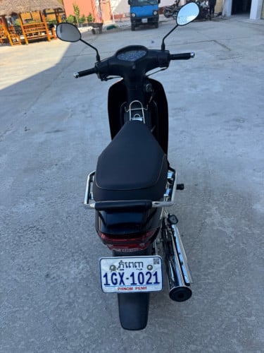 សួរស្តី