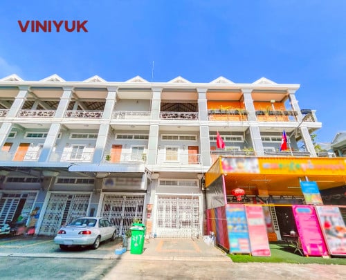 ផ្ទះល្វែង សម្រាប់ជួល!!