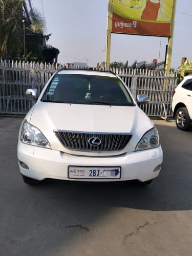 ឡានលក់០៥ប៉ុង២ពាក់កណ្តាលហ្វូលឡានស្អាត