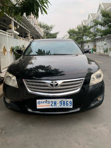 ឡាននៅស្អាត..អត់បុក