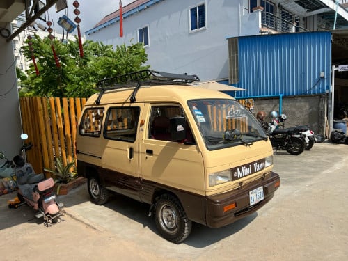 ឡានលក់កាហ្វេទិញទៅមានម៉ូយៗស្រាប់