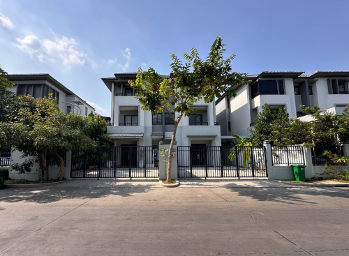 ផ្ទះវីឡាភ្លោះ សម្រាប់លក់