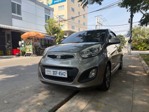 ចង់លក់ឡាន