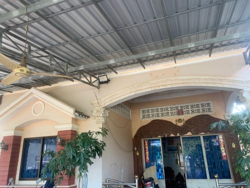 ផ្ទះវីឡានិងដីលក់