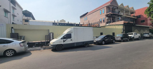 អតីតហាងជួលនៅសំណង់12