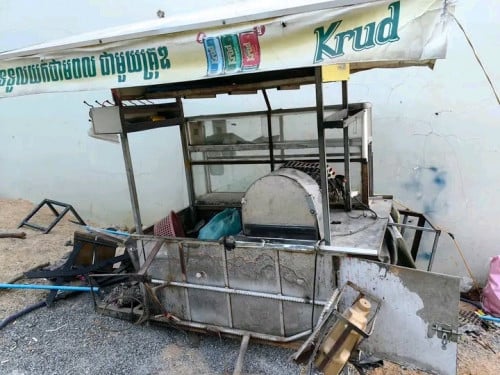 ម៉ាស៊ីន កៀបទឹកអំពៅអនាម័យលក់ឡៃឡុង 300 ចរចា ម៉ាស៊ីននៅស្អាត