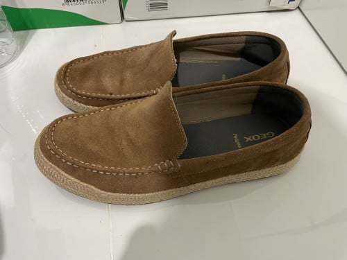 ស្សុីន លេខ42 នៅស្អាត