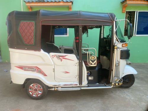 កង់បីលក់ BAJAJ MAXIMA 2022 ទឹកថ្នាំហ្សីនមួយជុំអត់បុកអត់កាត់ត ម៉ាស៊ីនតាន់ តំលៃ 3280$ចរចា