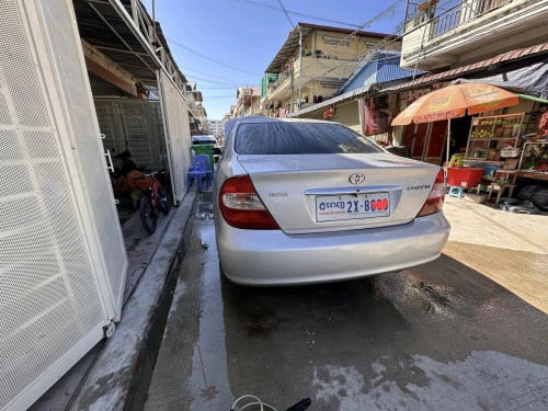 ឡានលក់Camry. 02 XLE.   Full. ពេញ ពោង 8 កៅអីចុចសងខាង ប្រាំងគៀបមុខក្រោយ