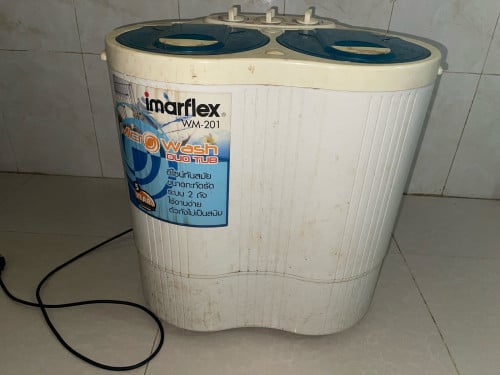 ម៉ាសុីនបោកគួកនិងពួត Imarflex WM-201