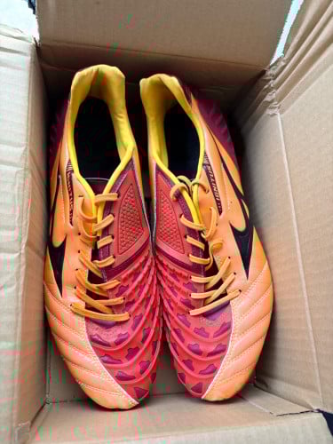 ស្បែកជើង Mizuno Grade A លេខ 43(28cm)