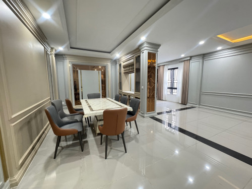 ឃ្វីនអេ វីឡាសម្រាប់លក់ | Queen A villa for sale (ទីតាំងបុរីជីបម៉ុង ផាកលែន ៥០ម៉ែត្រ)