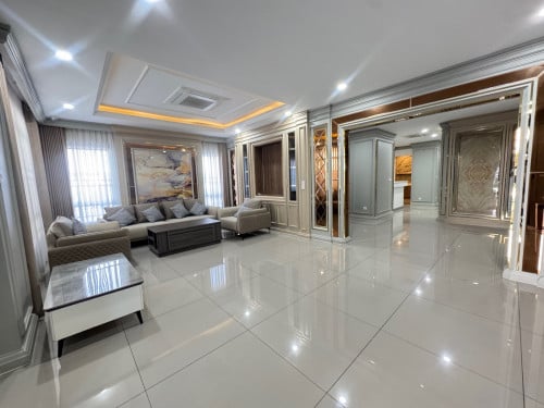 ឃ្វីនអេ វីឡាសម្រាប់លក់ | Queen A villa for sale (ទីតាំងបុរីជីបម៉ុង ផាកលែន ៥០ម៉ែត្រ)