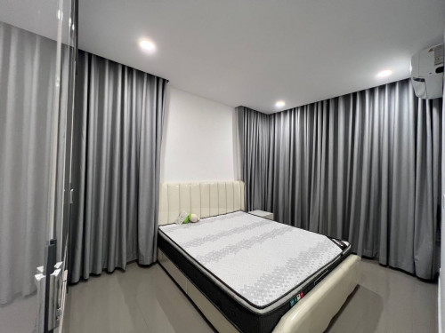 ឃ្វីនអេ វីឡាសម្រាប់លក់ | Queen A villa for sale (ទីតាំងបុរីជីបម៉ុង ផាកលែន ៥០ម៉ែត្រ)