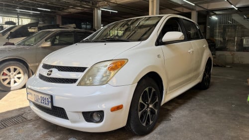 ឡានលក់​ Scion 2006 Full Option ABS ពោង8