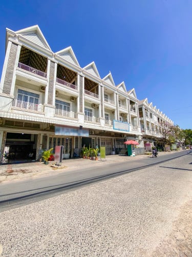 🏡ផ្ទះល្វែង សម្រាប់លក់!!