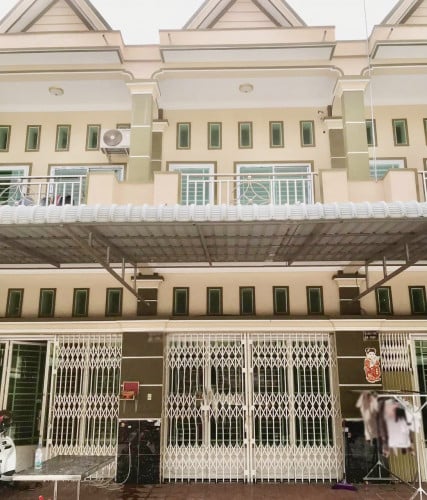 ផ្ទះលក់នៅ បុរីសុខចម្រេីន ខណ្ឌ កំបូល🏦