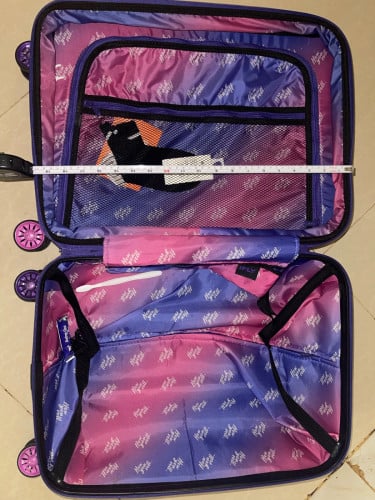 វ៉ាលី (Used)