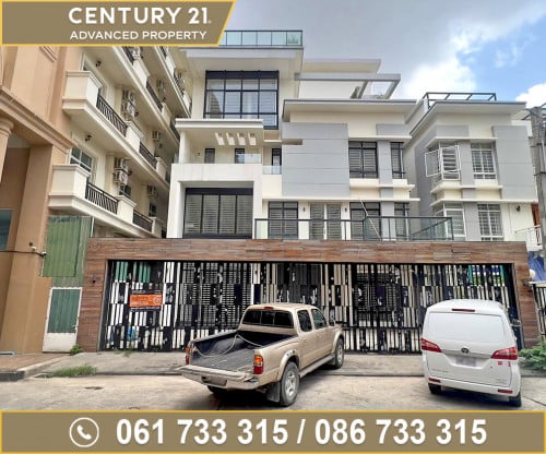  ផ្ទះវីឡា (Villa) ផ្ទះមានដេគ័រ ក្នុងបុរី គ្រីស្តាល់ ផ្លូវណតប្រ៊ីតដ៍ ត្រូវការលក់បន្ទាន់ខ្លាំង