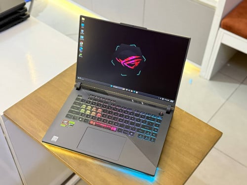 Asus ROG Strix G614PM ( 99% )CPU AMD Ryzen 9 8940HX, RAM16GB, SSD 1TB, VGA Nvidia RTX5060 8GB