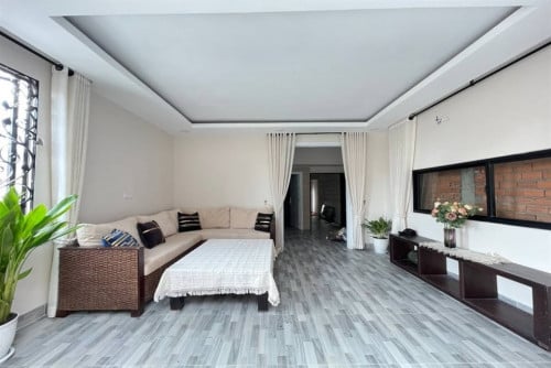 Beautiful apartment 4 beds for rent near Russian Market