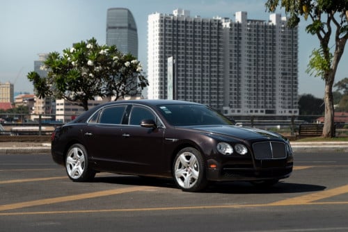 Bentley flying spur