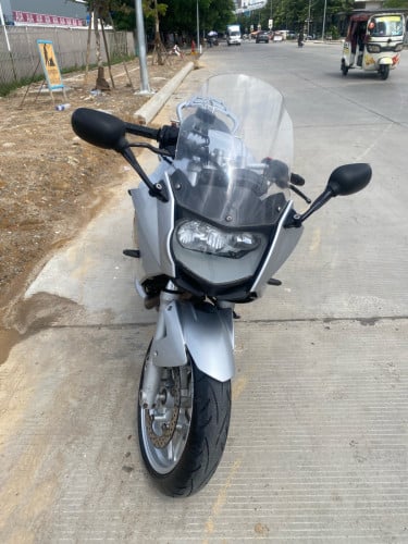 BMW 800cc សានុំ ម៉ាស៊ីនមិនទាន់ដោះ
