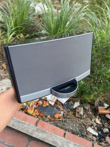 Bose soundDock portable ខ្ចី