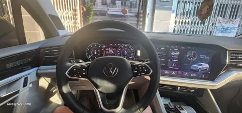 car for sell VW 3.0T TOUAREG