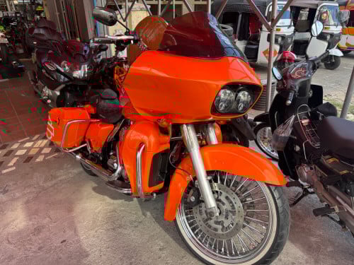 Haley Street Gliding