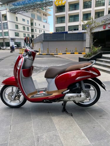 Honda scoopy 2014