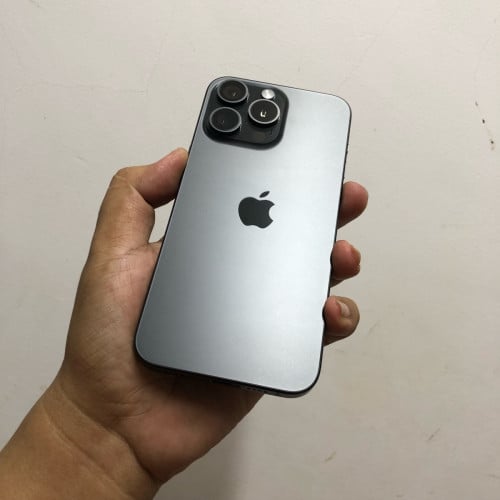 iPhone 15 Pro Max ZA 99% 🔋100%