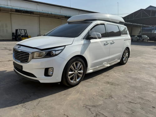 Kia carnival 2016 Limousine VVIP
