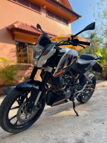 KTM Duke 2016