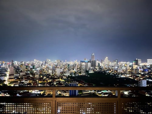 L Tower Urgent Sale (Loft Floor)