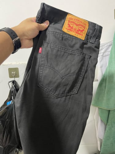 Levi’s original 3=25$ size 31-32