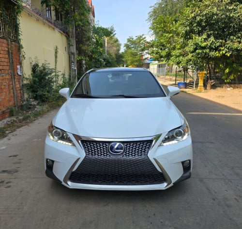 Lexus CT 200h F-Sport 2014