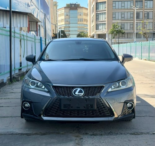 Lexus Ct200h 2013 Full option upgrade ក្រដាស់ពន្ធ