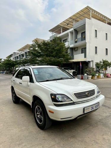 Luxes RX300 ឆ្នាំ2002 Coach Edition ប៉ុង2 ហ្គាស​ស្ពាន់ហេីយ​