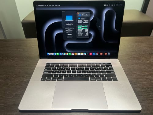 MacBook Pro 2017 15inch | i7 16GB 512GB