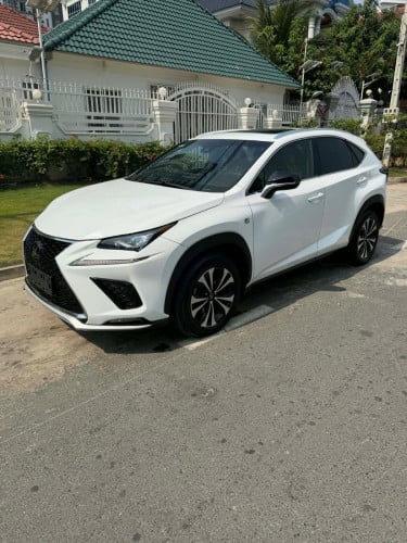 NX300 2018 ពិន្ទុ​ 93