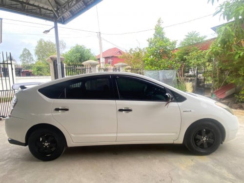 Pruis ជួលជាថ្ងៃ សប្ដាហ៍