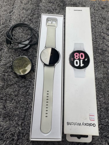 Samsung Galaxy Watch5 99%