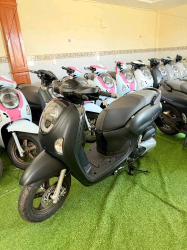 Scoopy-i 2025 តម្លៃ 1,550$
